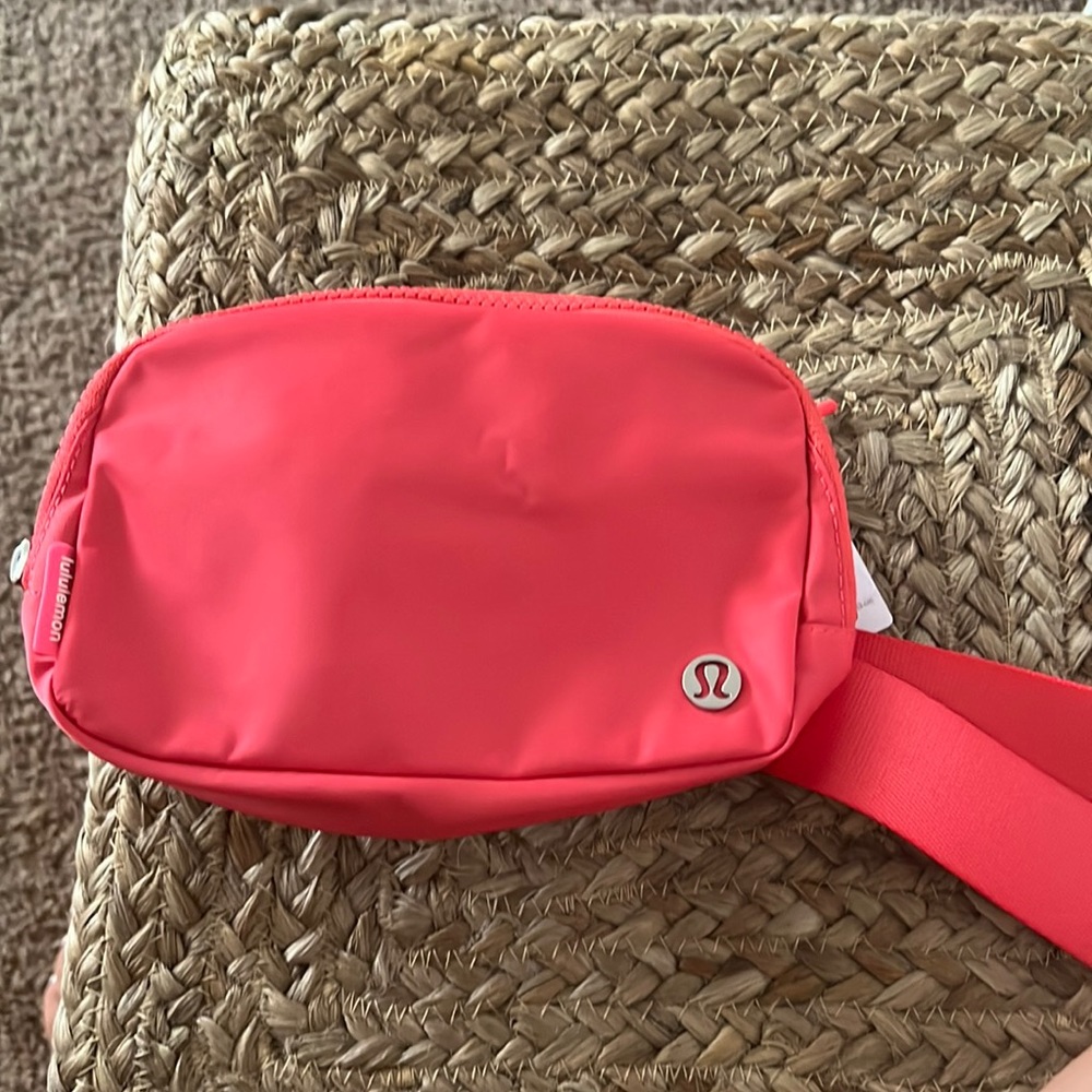 Lululemon belt bag